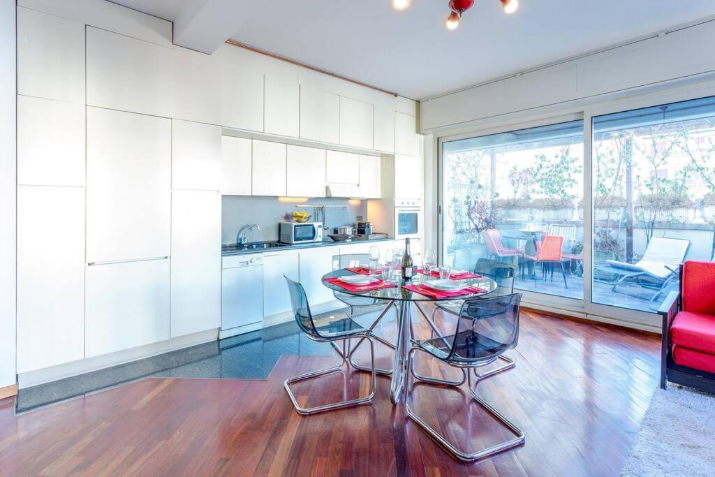דירות מילאנו Duomo 10 Min Luxury • Terrazzo • Wi-Fi • Netflix מראה חיצוני תמונה